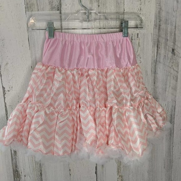 Pink and Peach Chevron Tutu with Bow - Picture 4 of 5